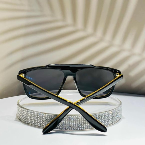 NWT GUCCI GG1039S - 001 SHIELD SUNGLASSES - Picture 6 of 11